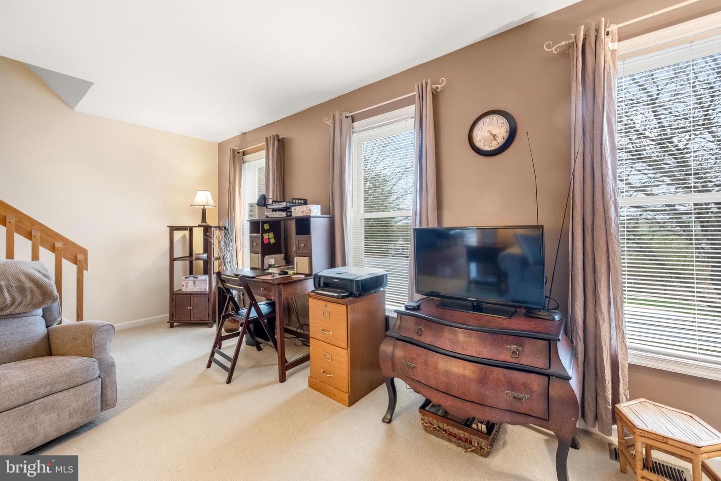 208 Oakridge Drive photo 7