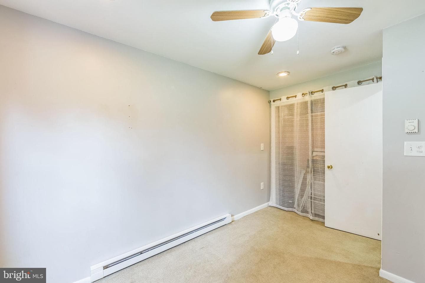 210 Noble Street photo 23