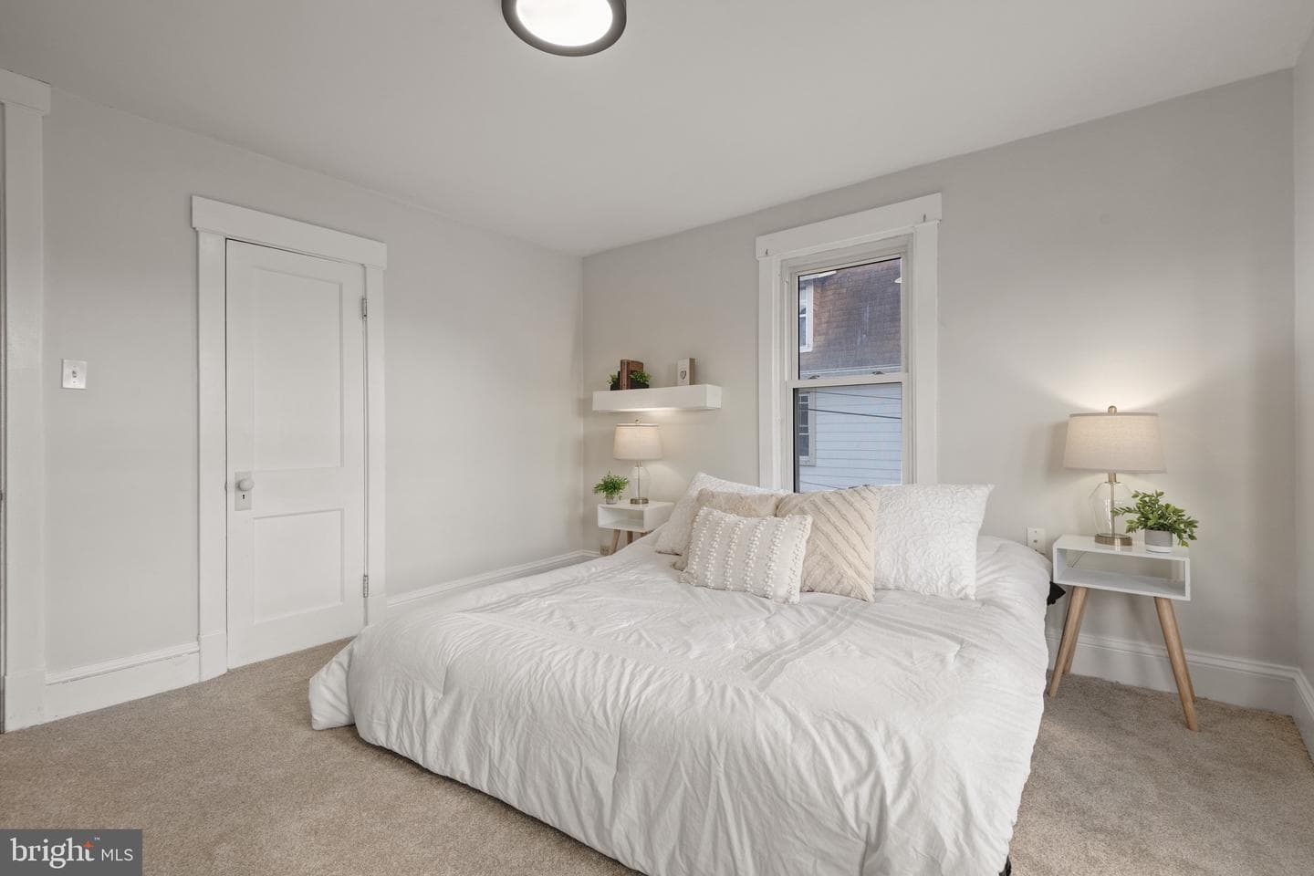 109 S Hazel Street photo 24