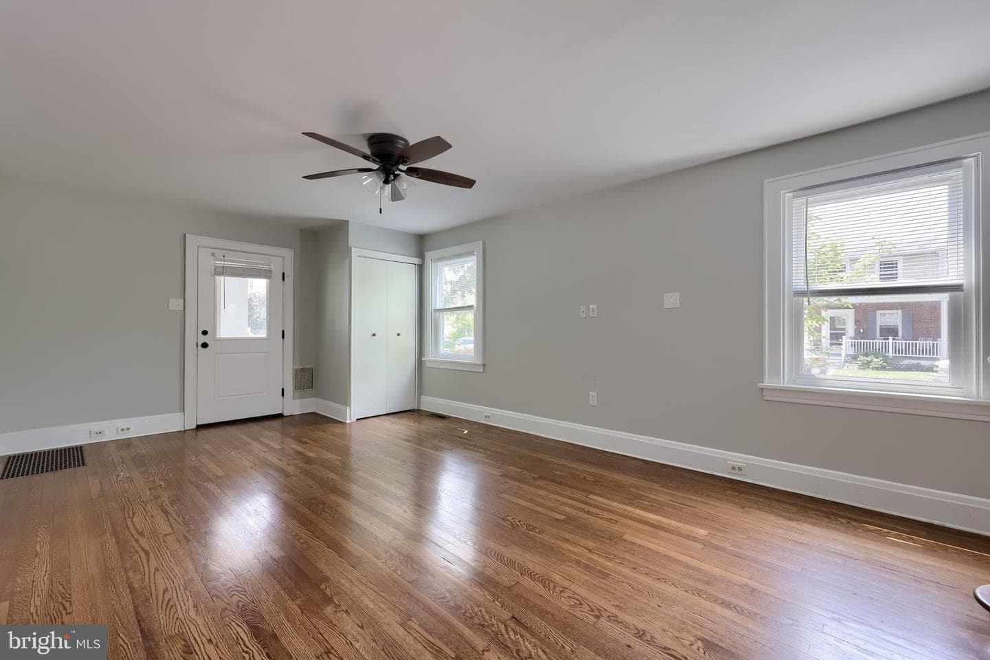 1221 Elm Avenue photo 14