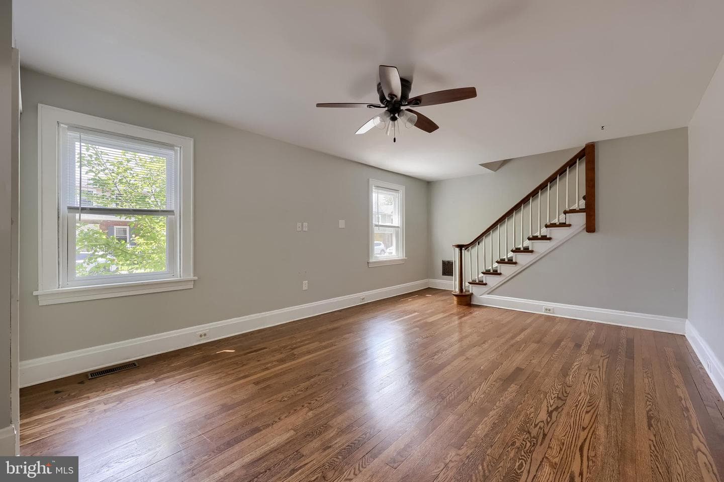 1221 Elm Avenue photo 15