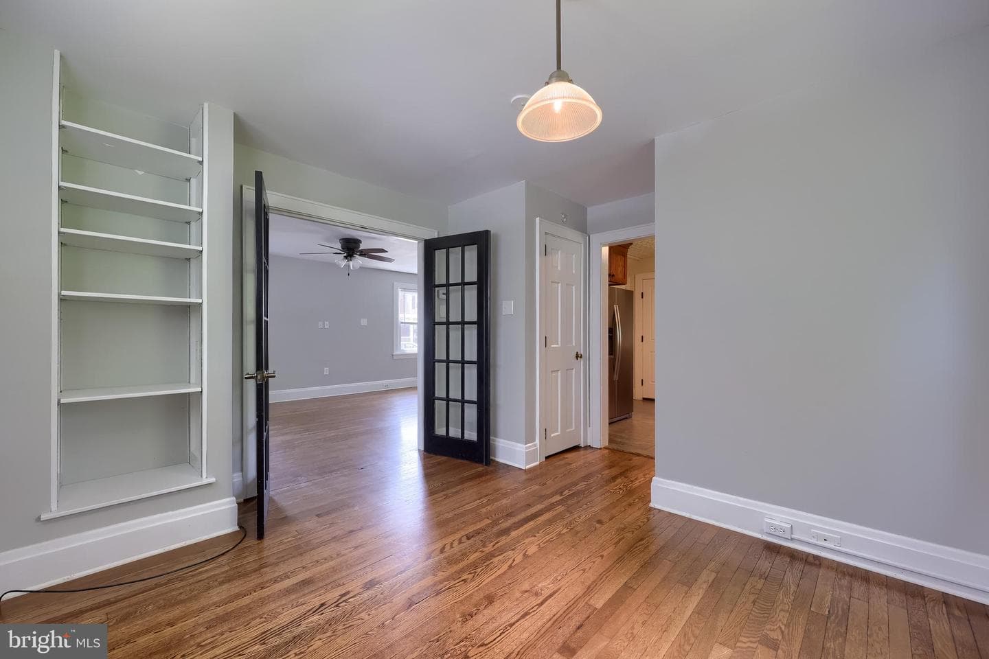 1221 Elm Avenue photo 17