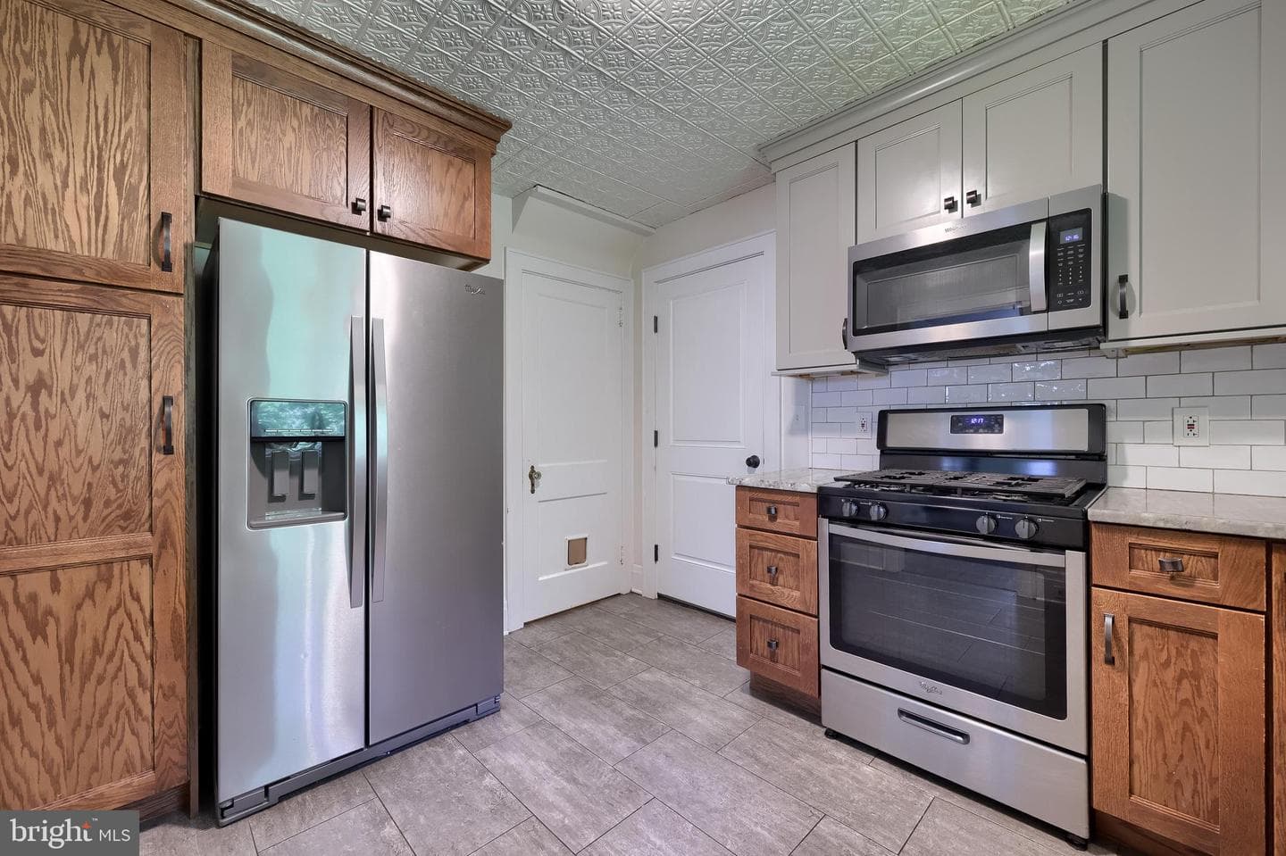 1221 Elm Avenue photo 21