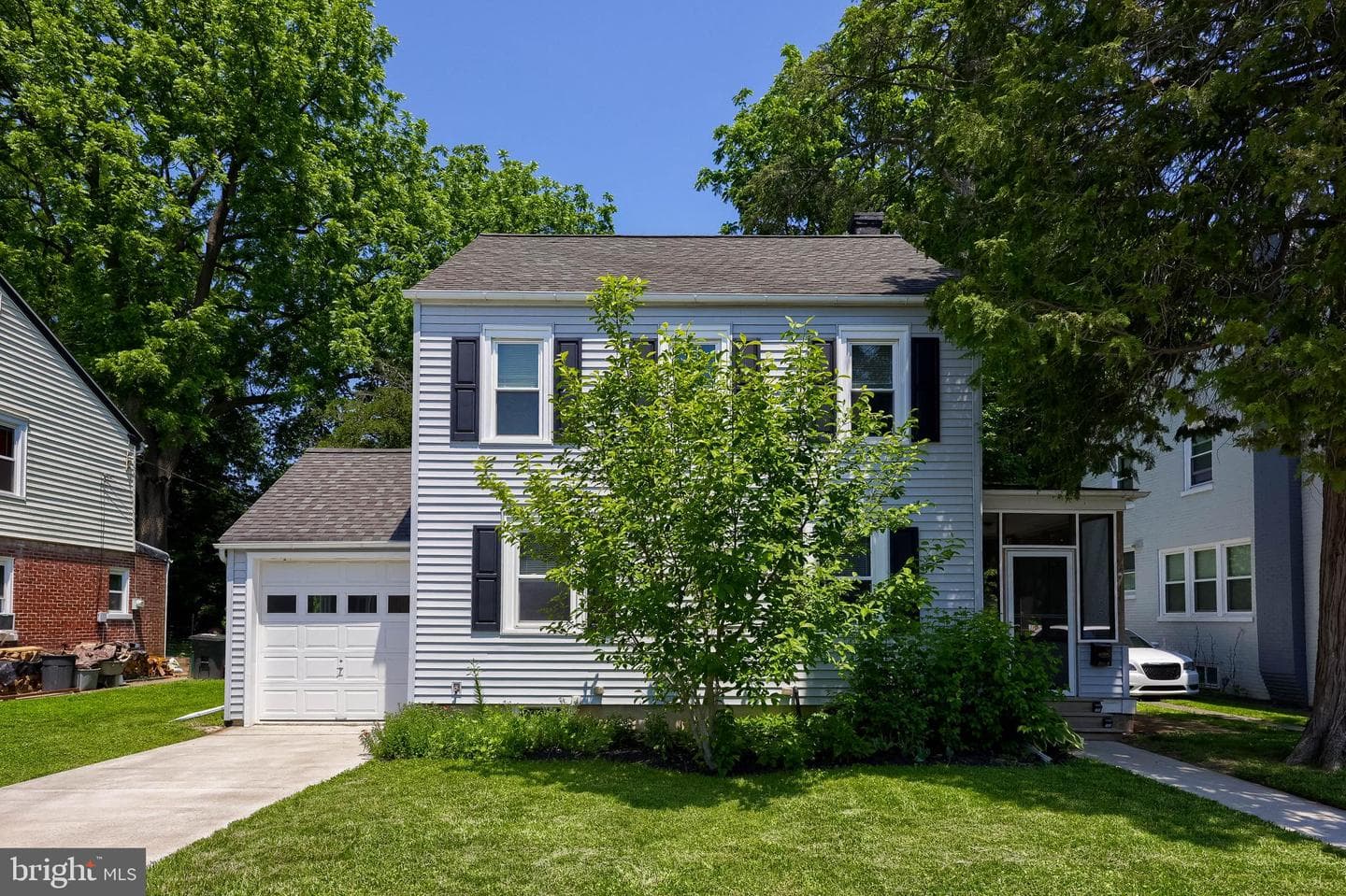 1221 Elm Avenue photo 5