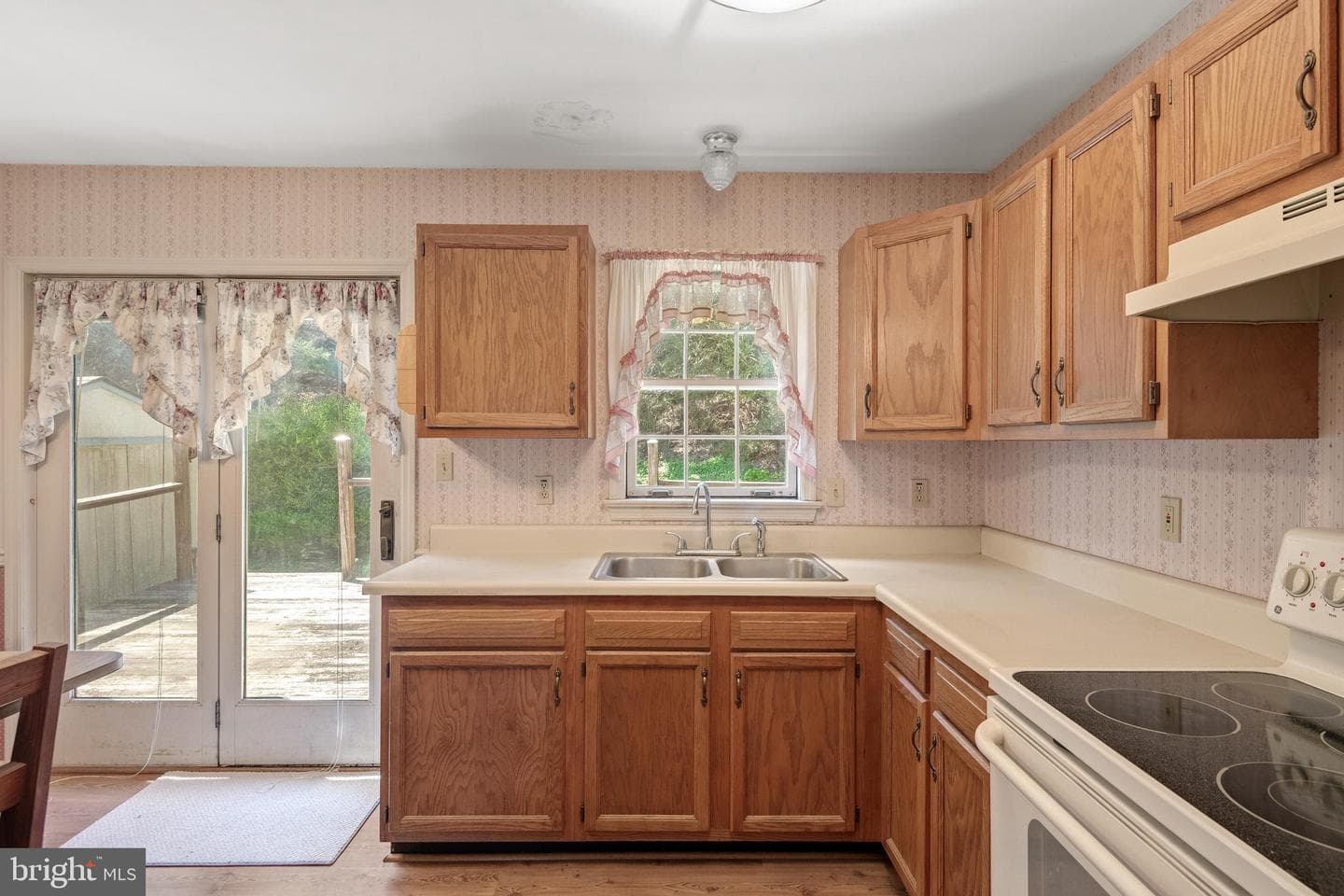 243 Magnolia Drive photo 13