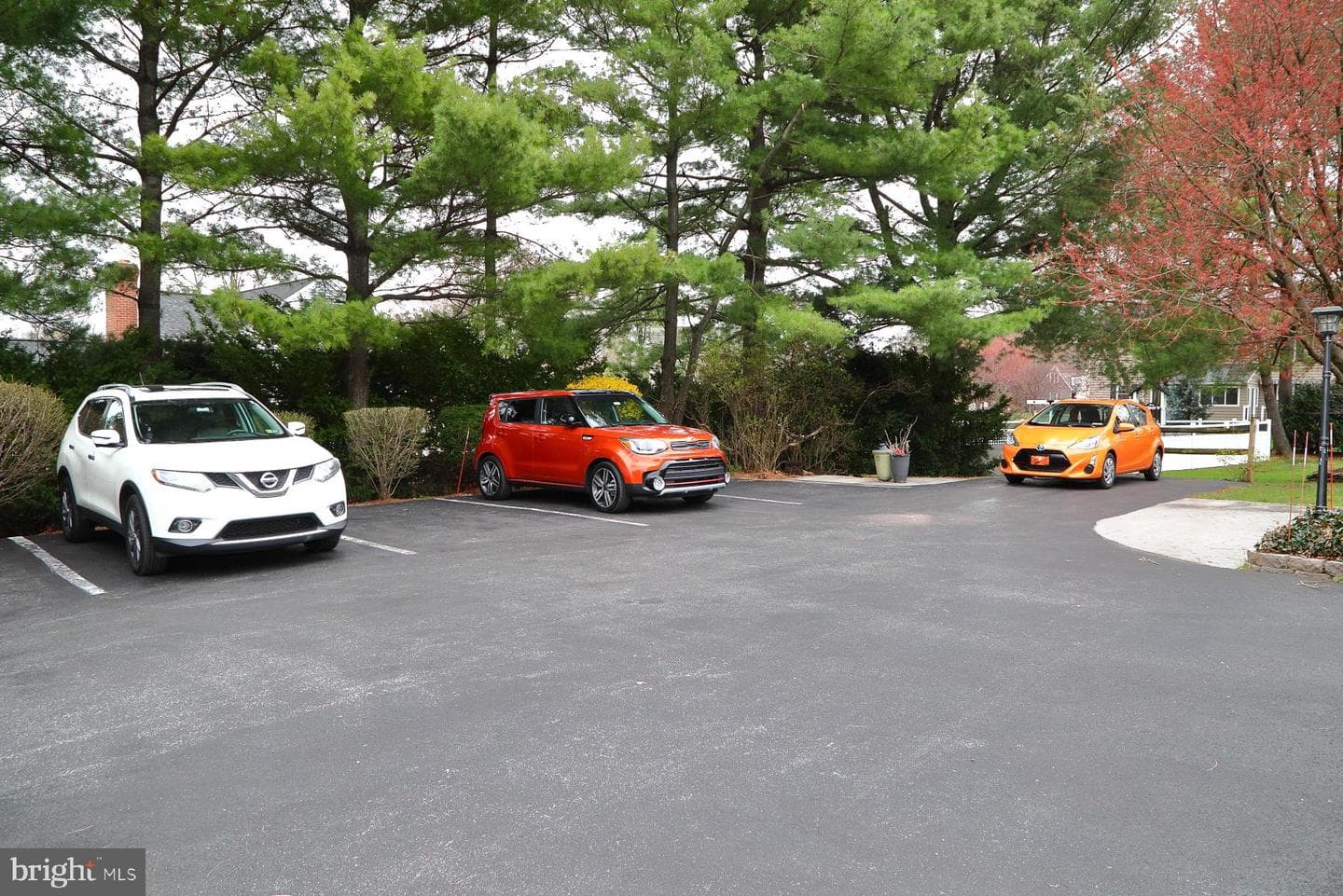 509 Koser Road photo 4