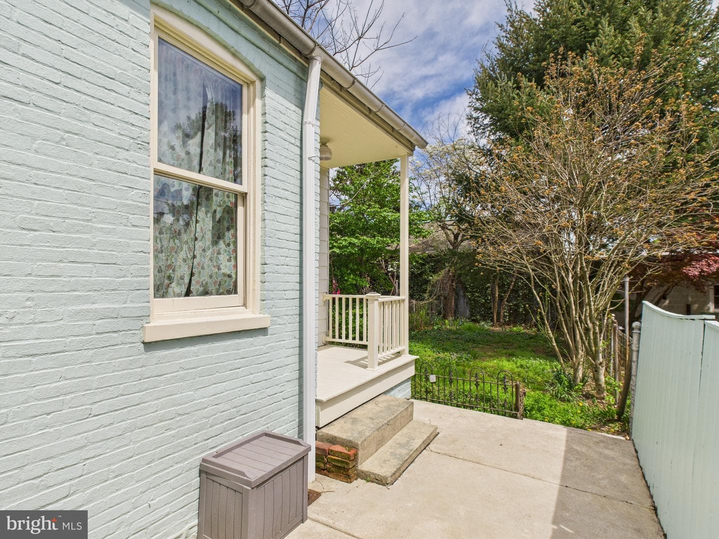 227 Elm Street photo 24