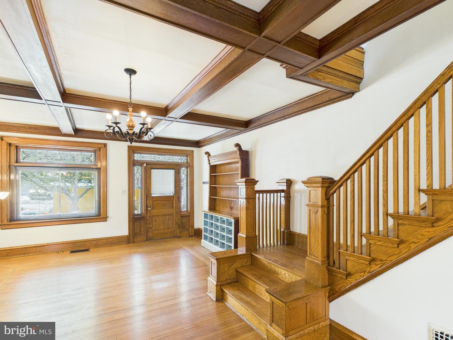 227 Elm Street photo 4
