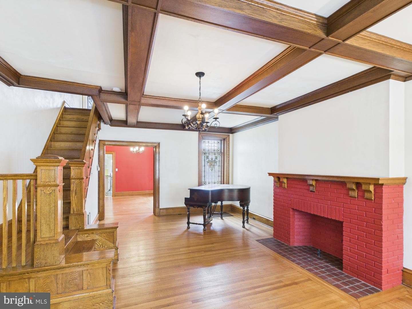 227 Elm Street photo 5