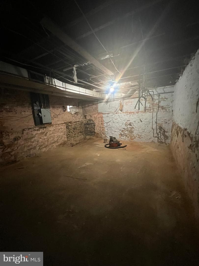 53 S Marshall Street photo 11