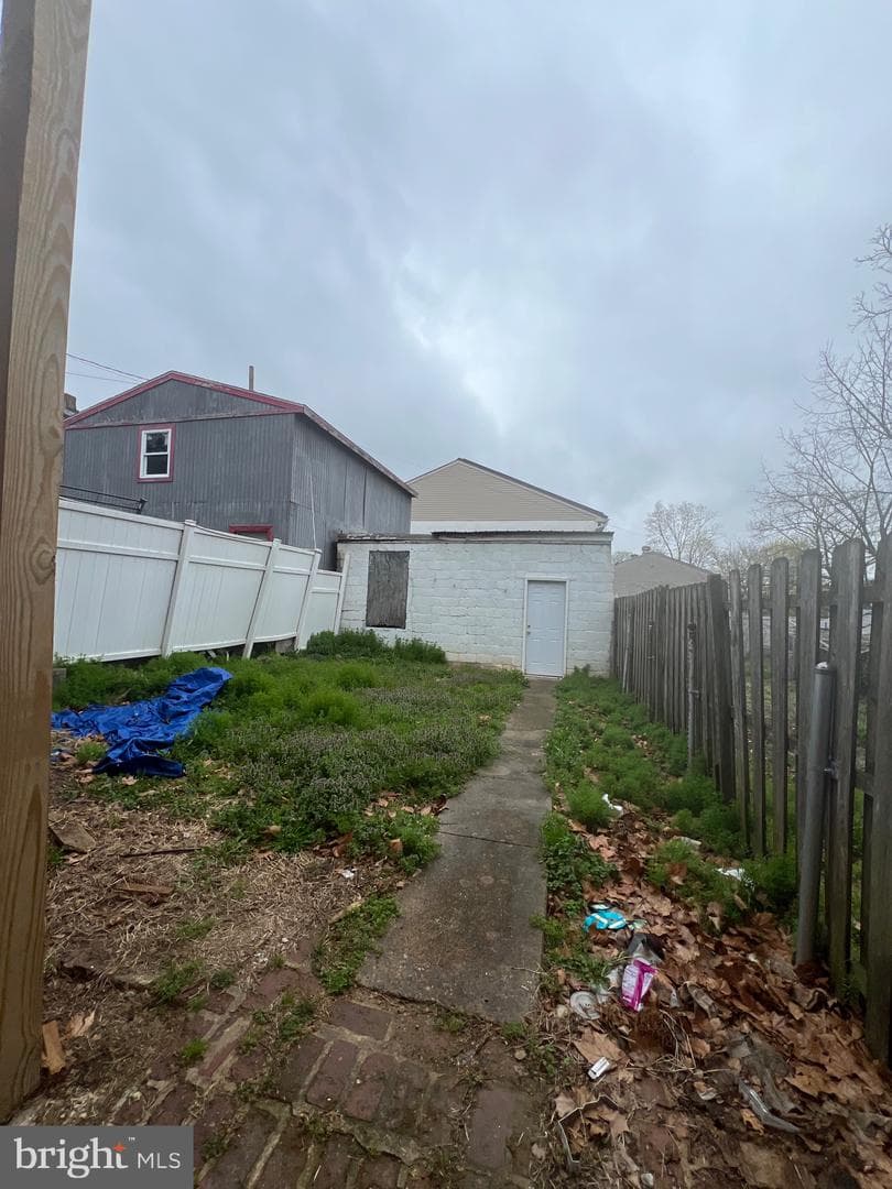 53 S Marshall Street photo 5