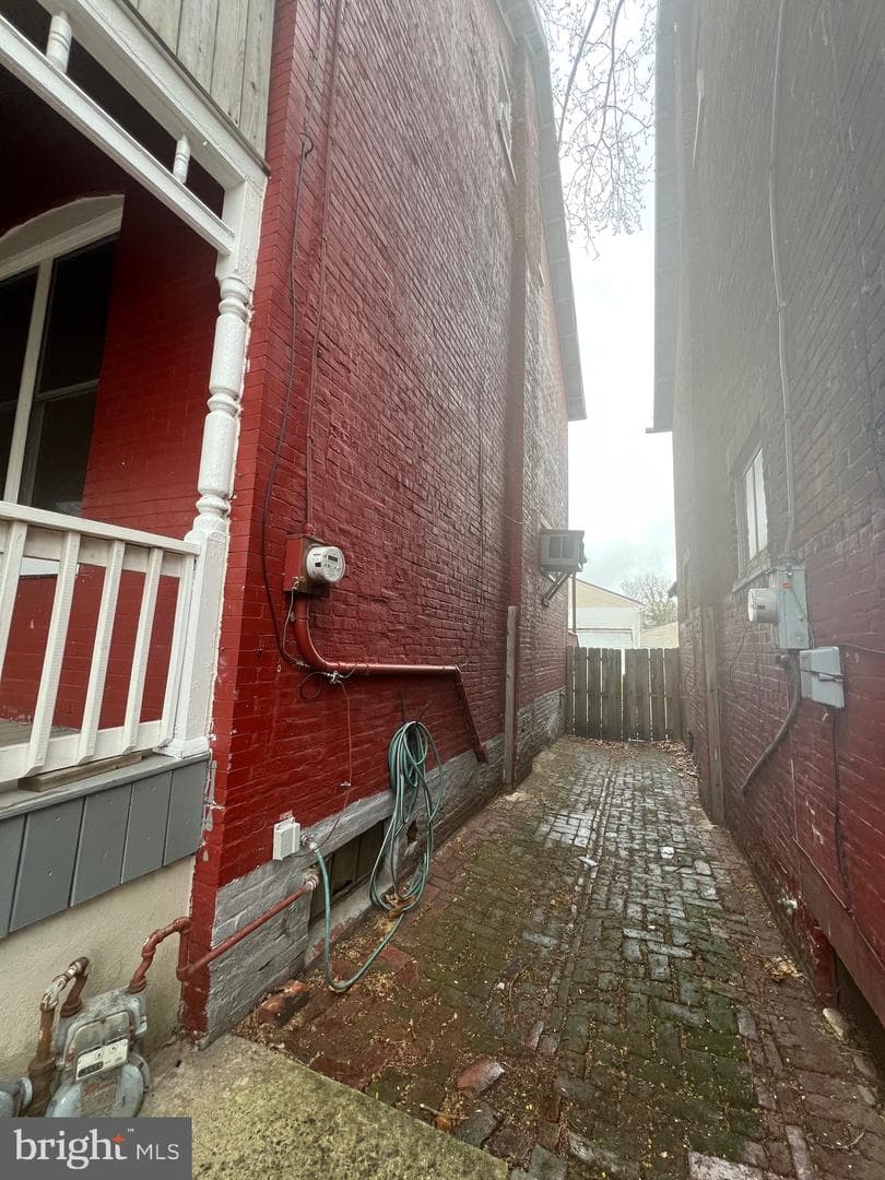 53 S Marshall Street photo 6
