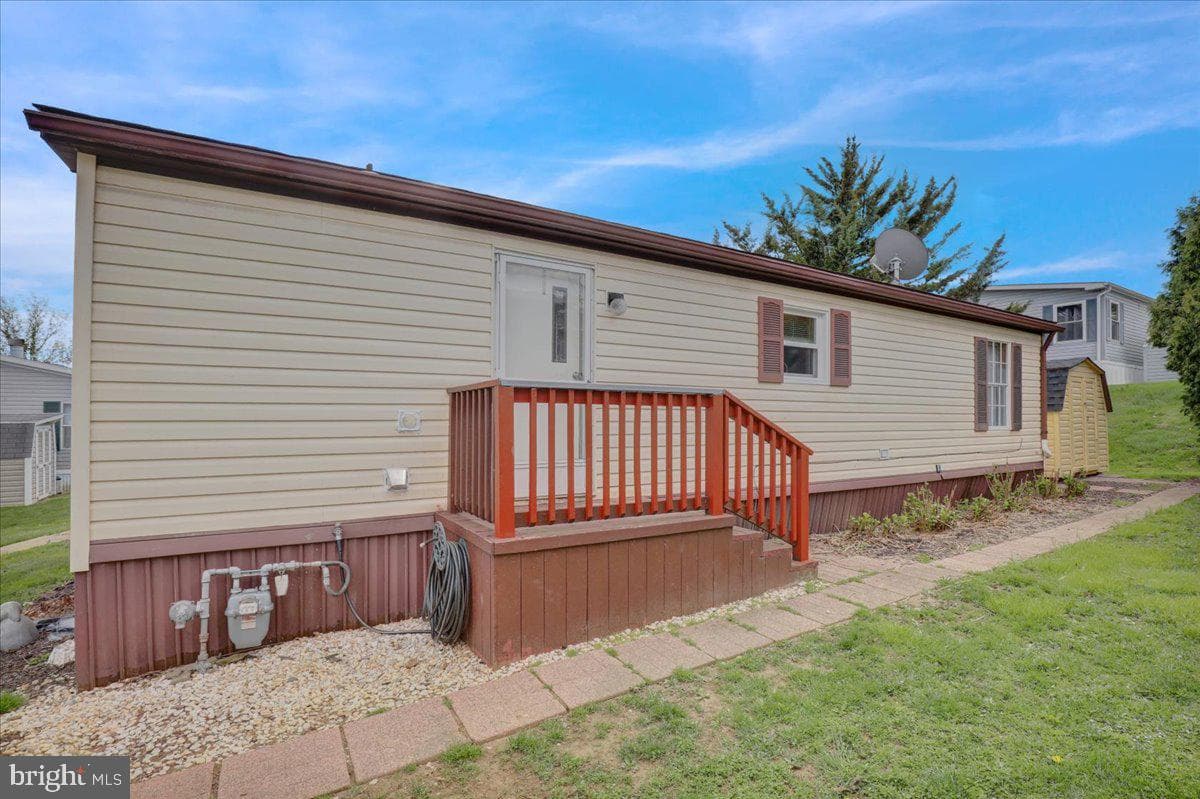 101 Jemfield Court photo 2