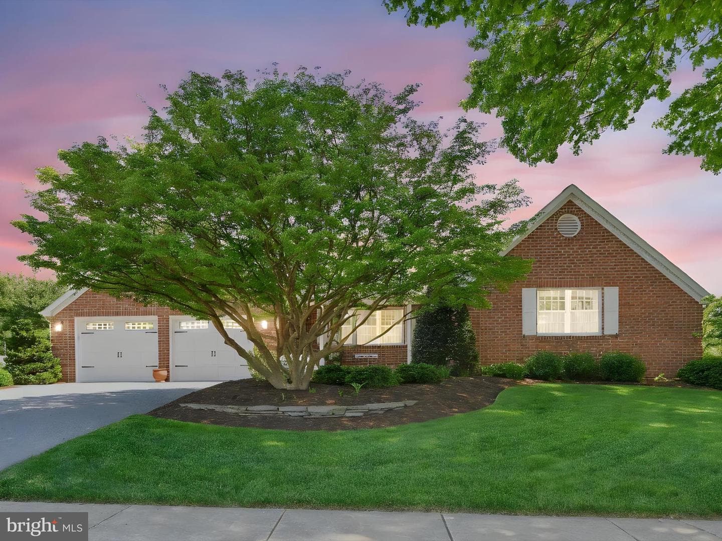 1117 Marilyn Avenue photo 2