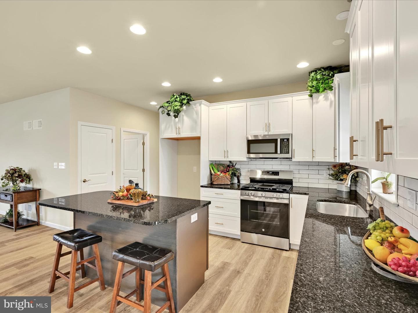 210 Randolph Drive photo 9