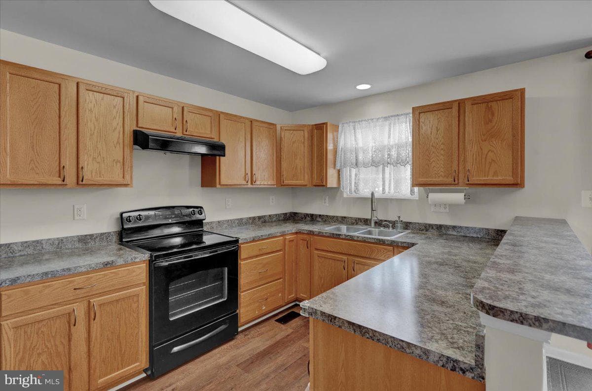 346 Dickens Drive photo 17