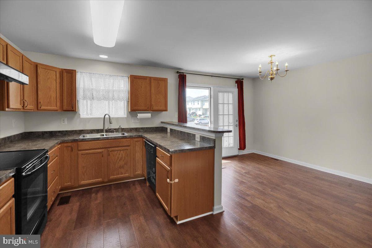 346 Dickens Drive photo 18
