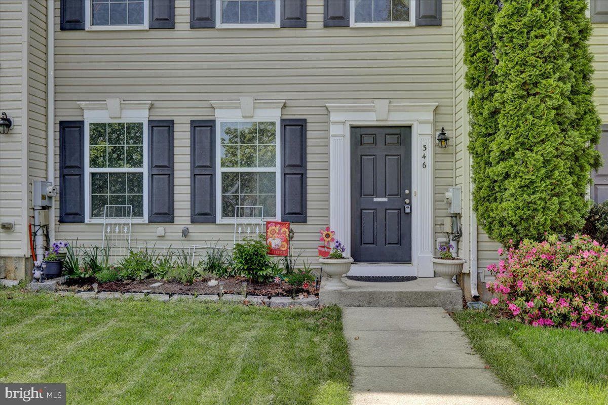 346 Dickens Drive photo 3
