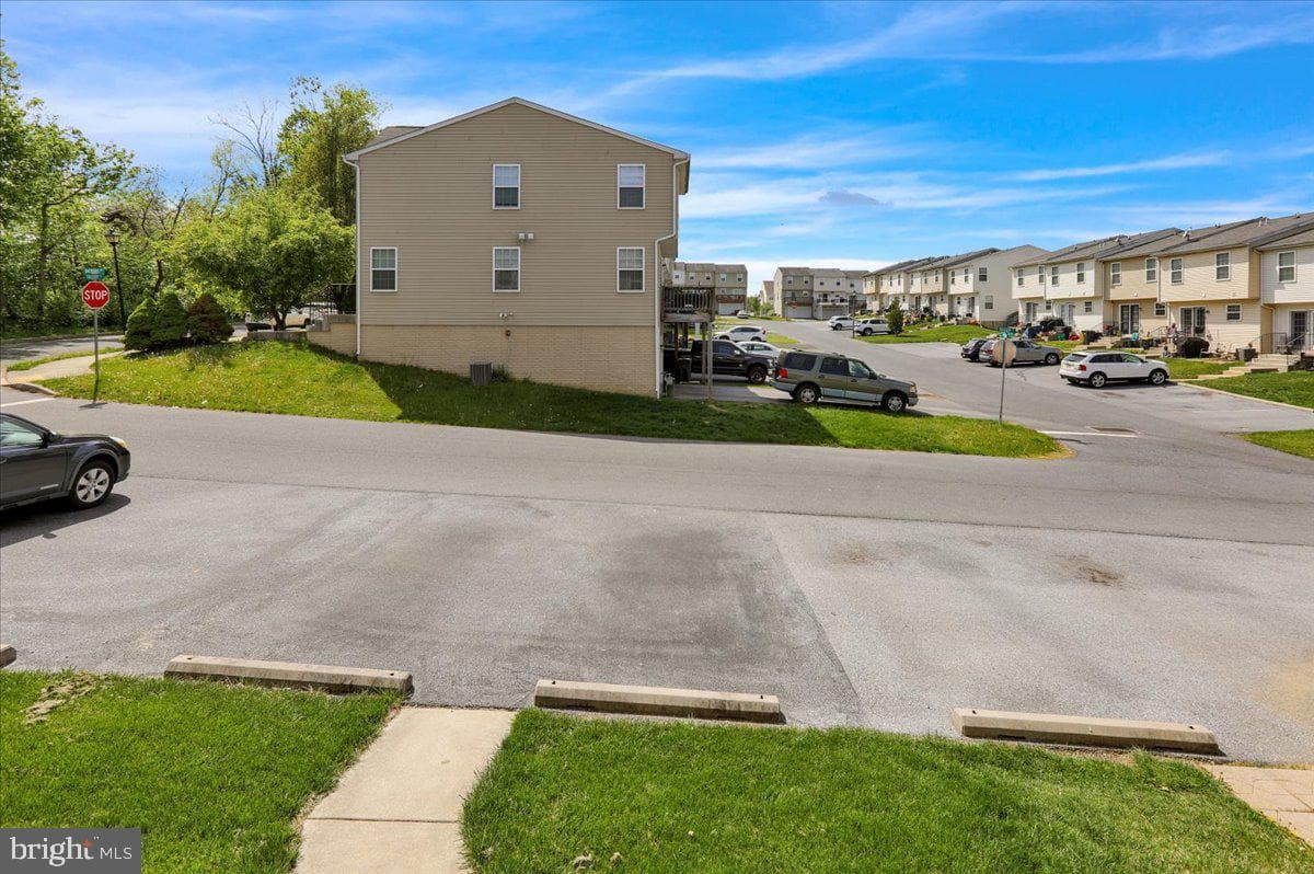 346 Dickens Drive photo 37