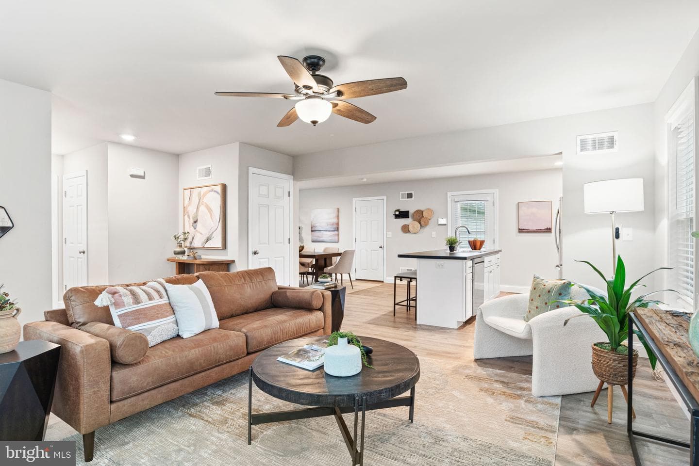 33 Coastal Avenue photo 10
