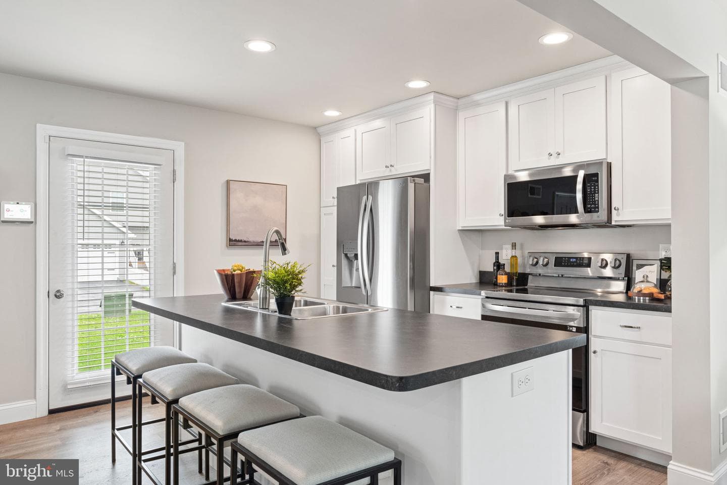 33 Coastal Avenue photo 21