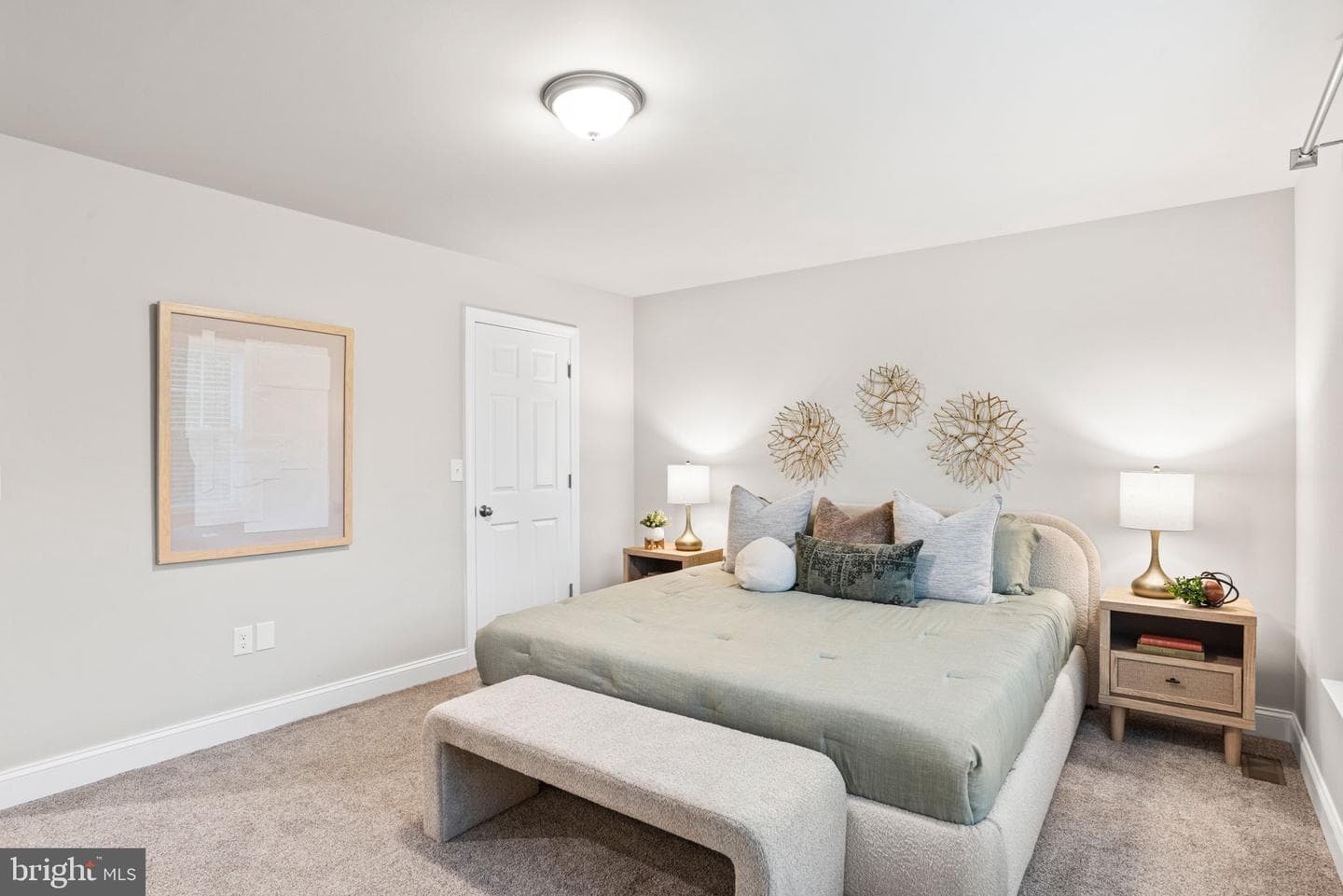 33 Coastal Avenue photo 33