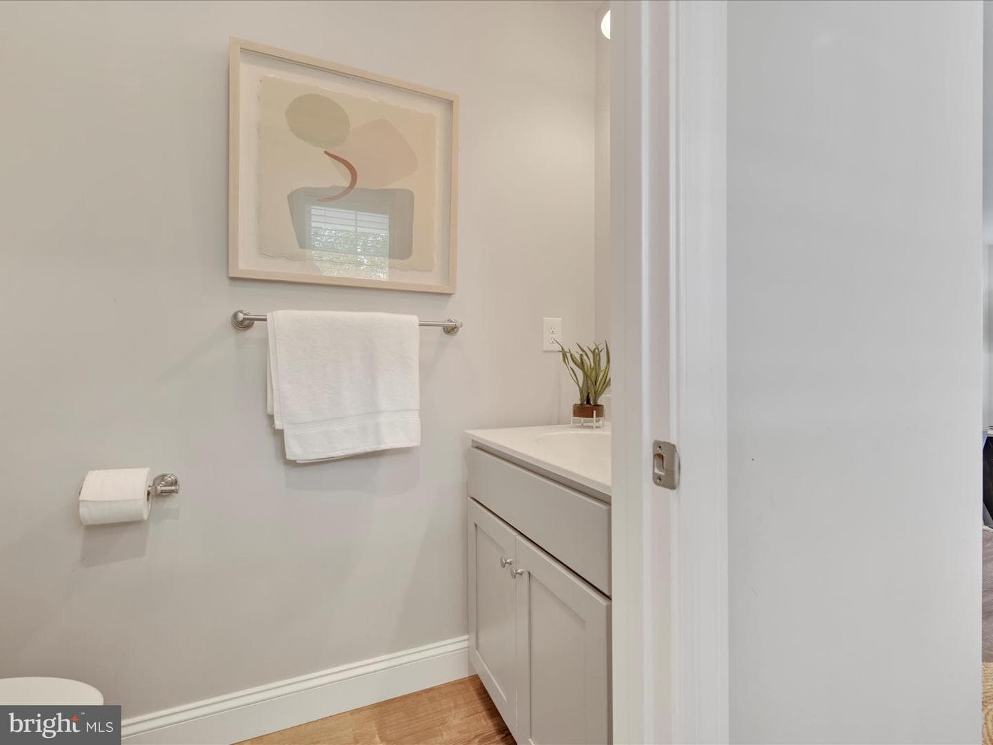 33 Coastal Avenue photo 72