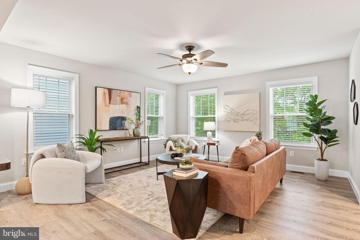 33 Coastal Avenue photo 8