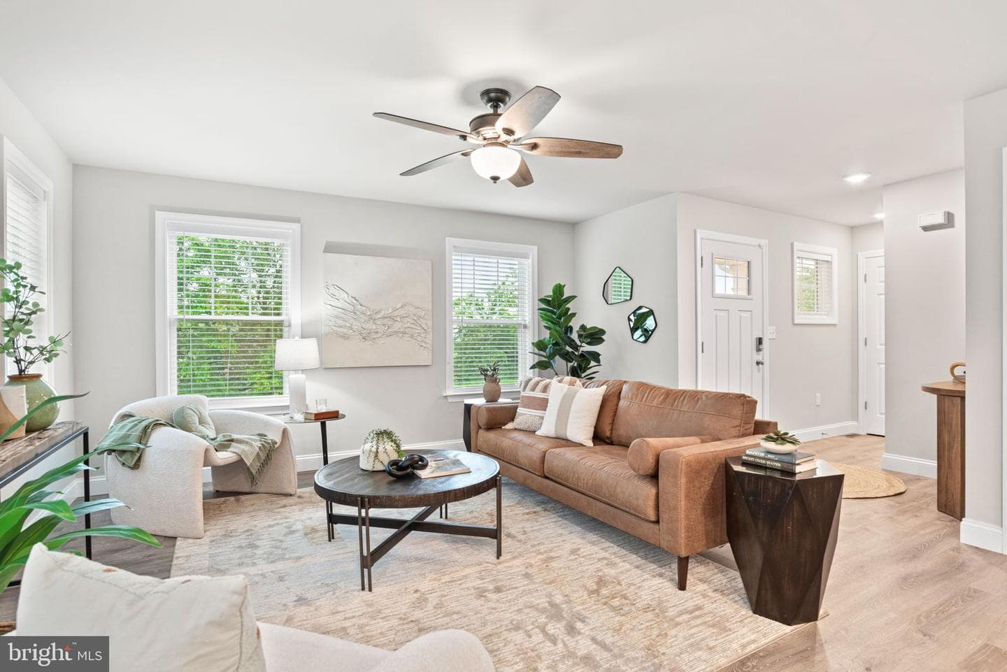 33 Coastal Avenue photo 9
