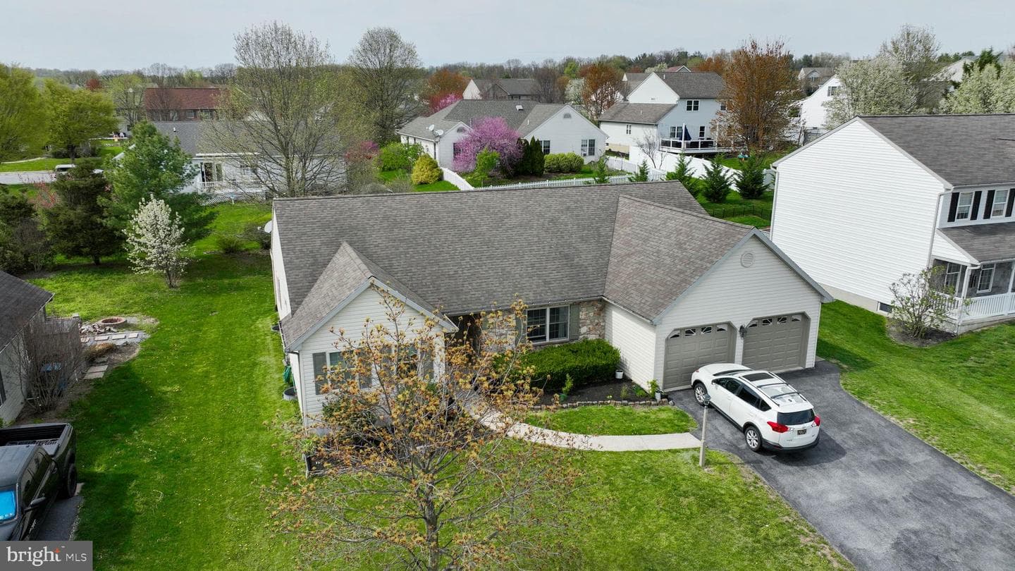 771 W Ridge Road photo 2