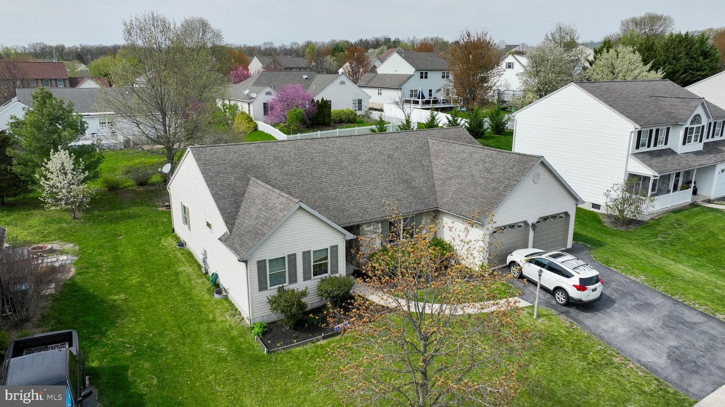771 W Ridge Road photo 3