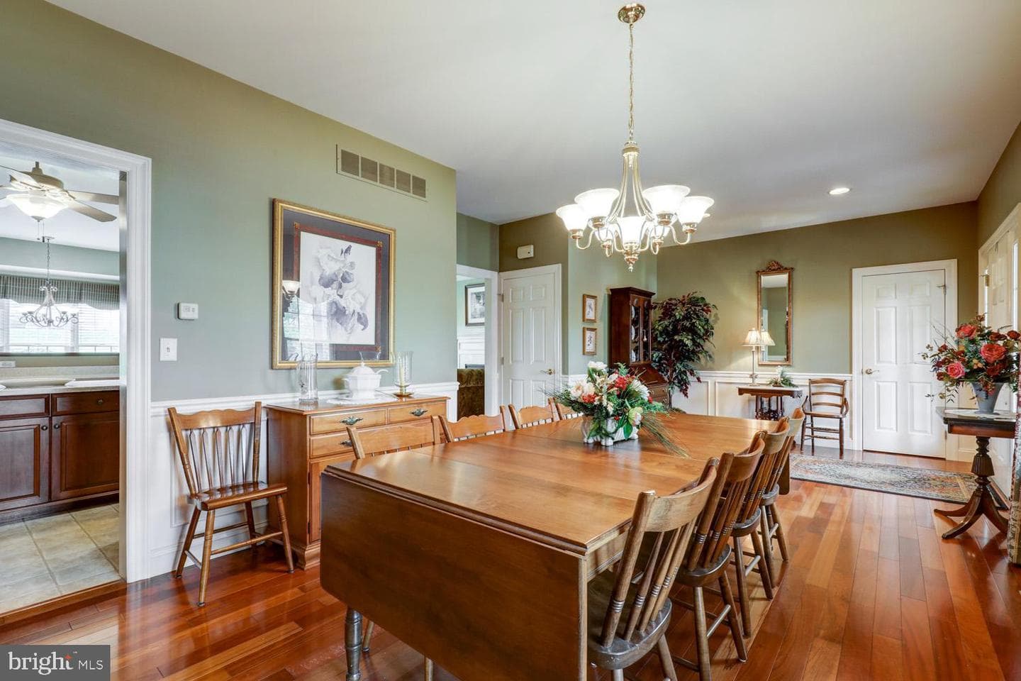 305 Miller Street photo 28
