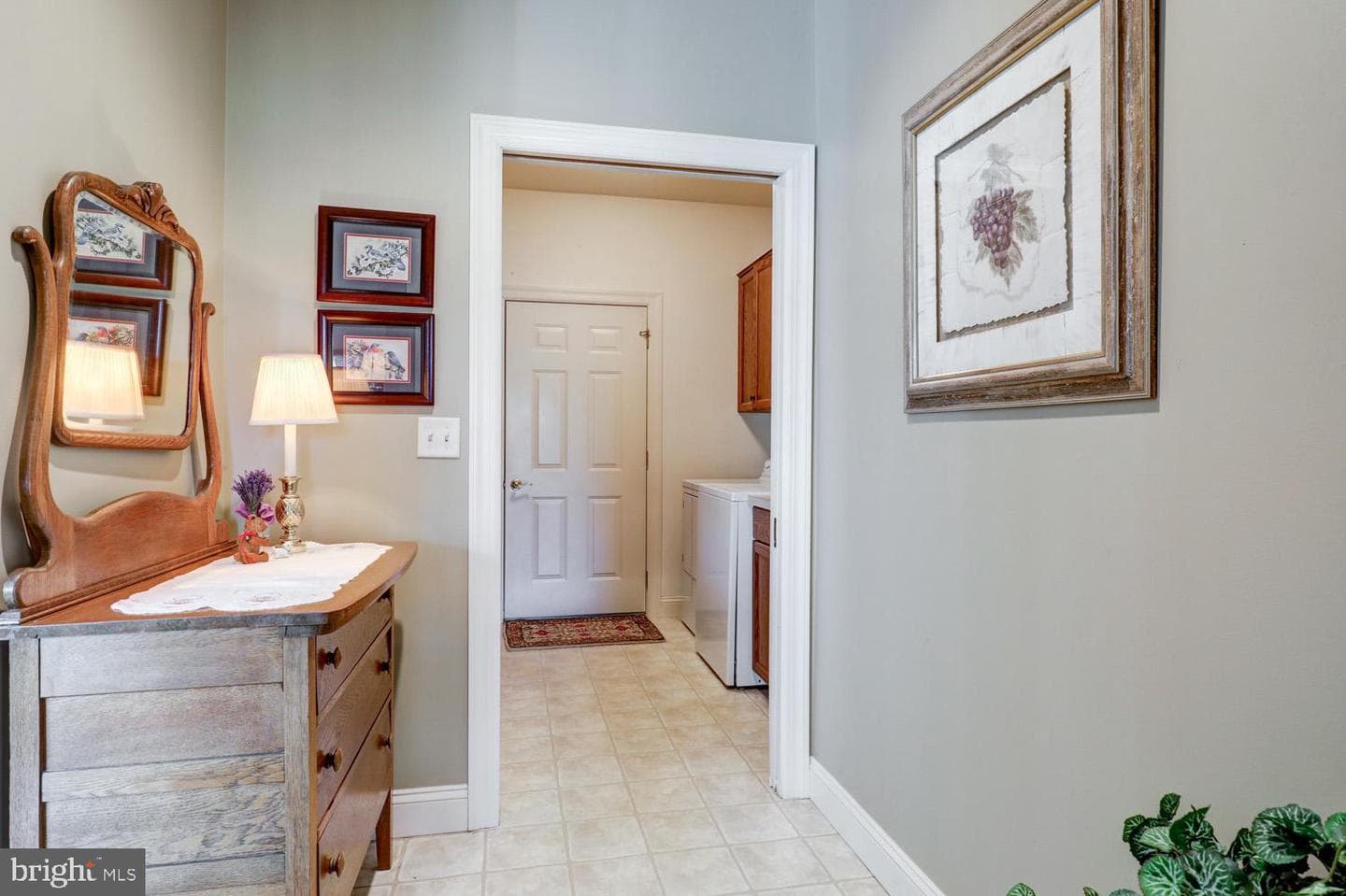 305 Miller Street photo 46