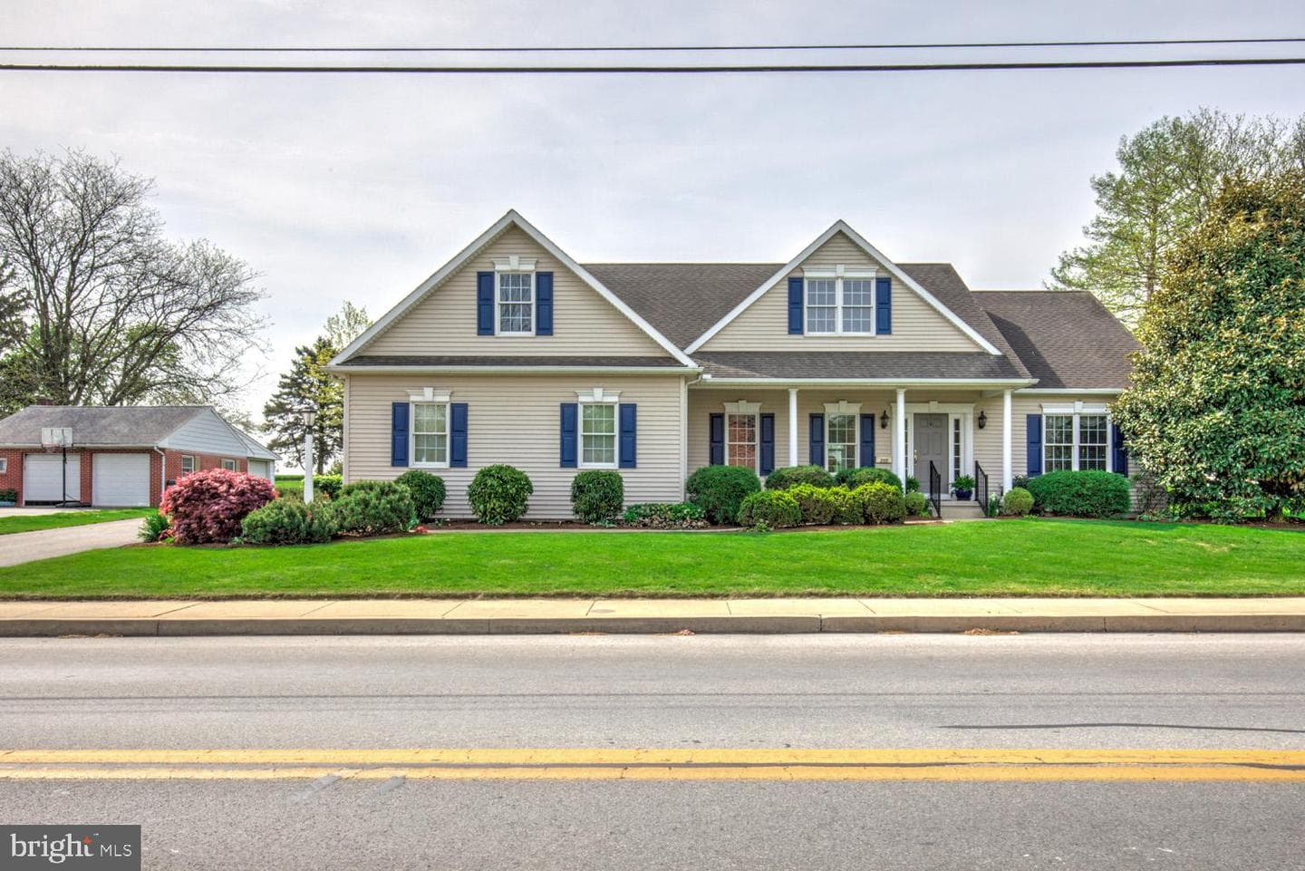 305 Miller Street photo 57