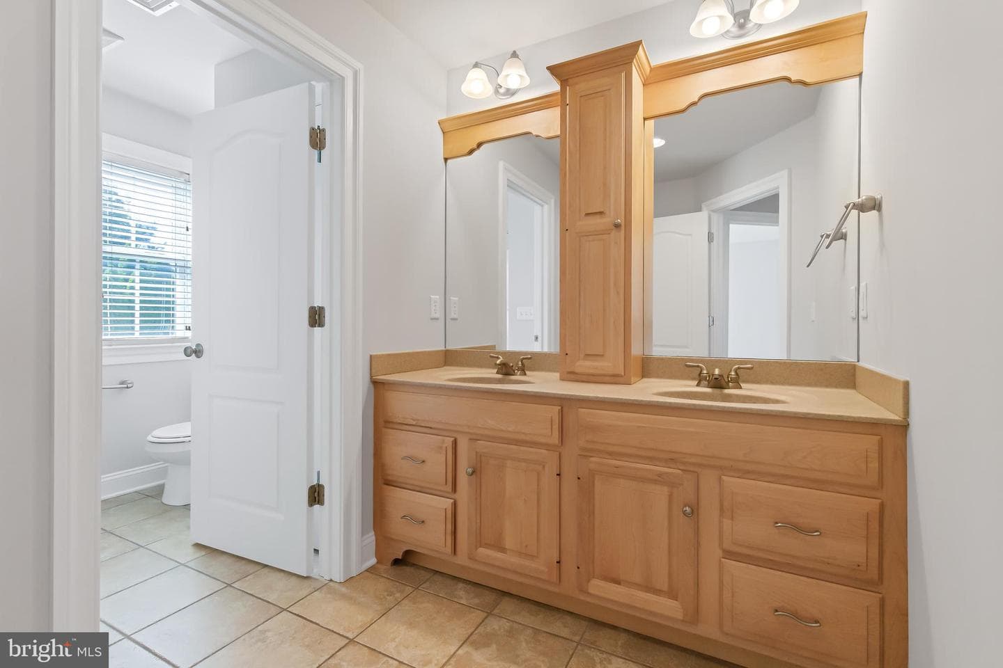 215 Meadow Creek Drive photo 30