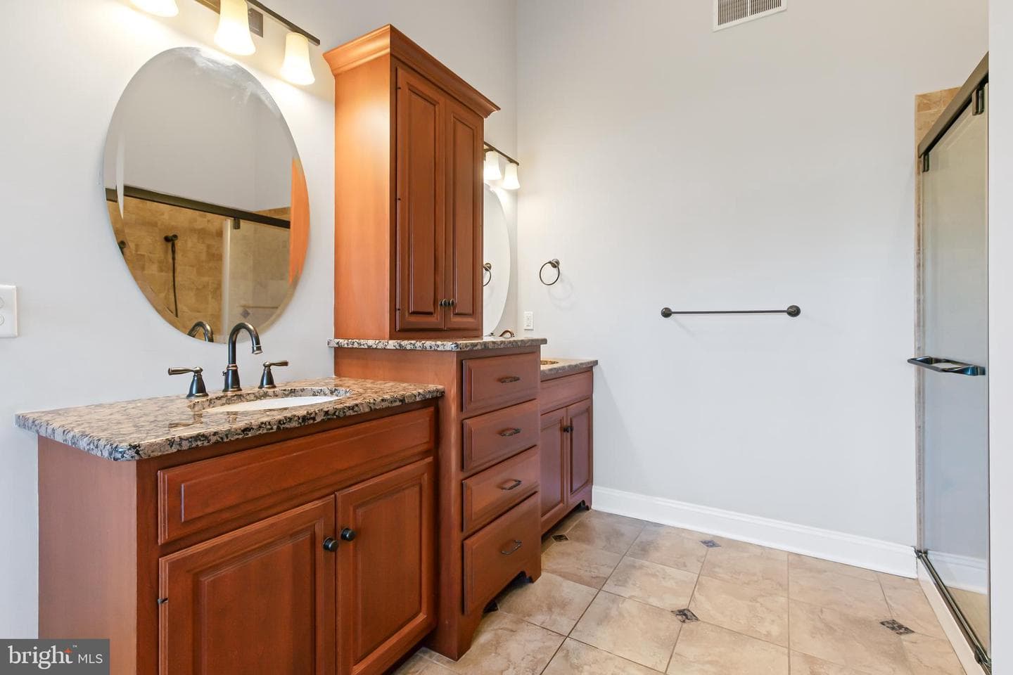 215 Meadow Creek Drive photo 35