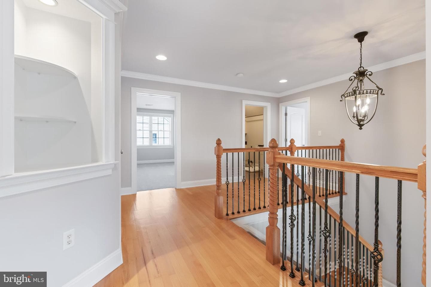 215 Meadow Creek Drive photo 38