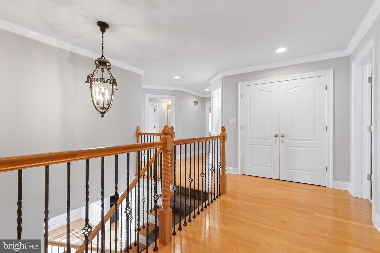 215 Meadow Creek Drive photo 39