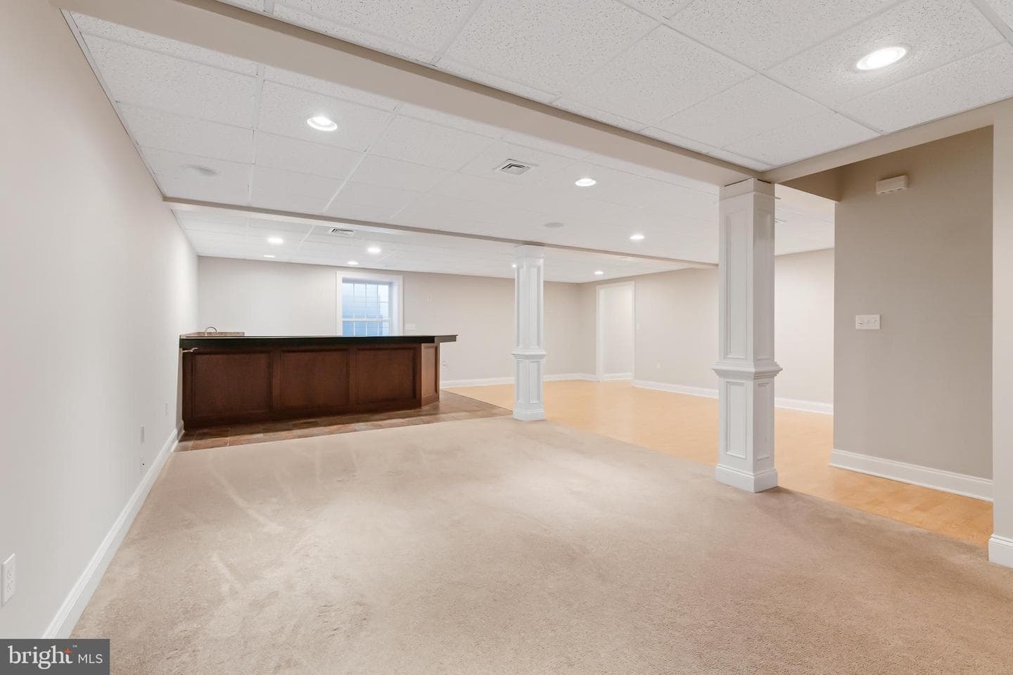 215 Meadow Creek Drive photo 40