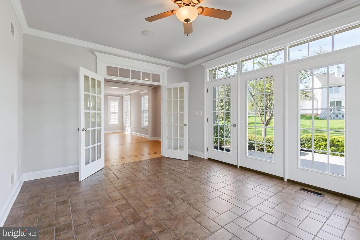 215 Meadow Creek Drive photo 44