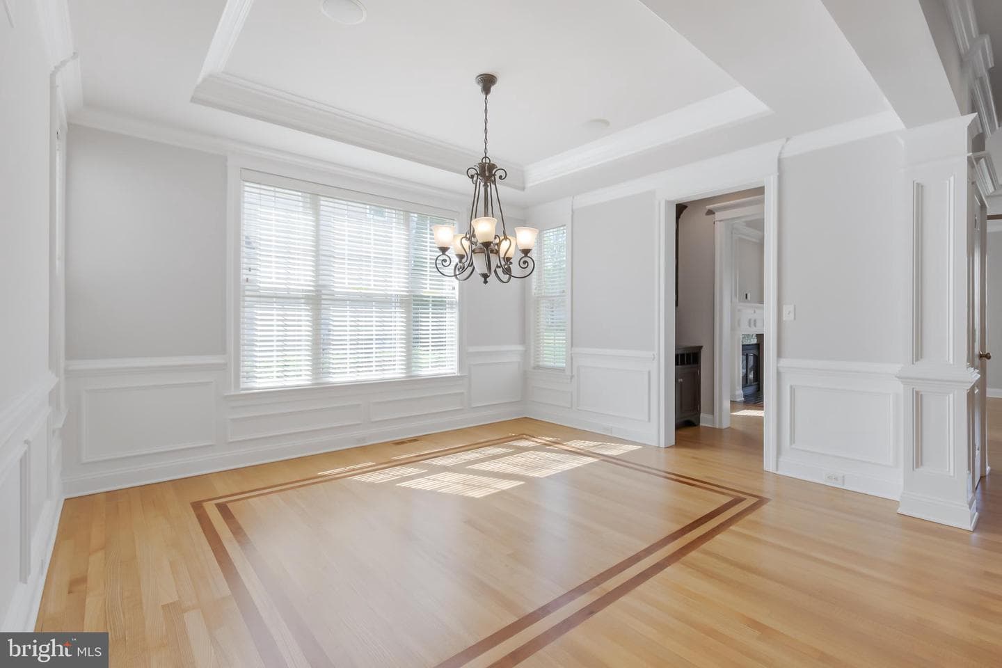 215 Meadow Creek Drive photo 8