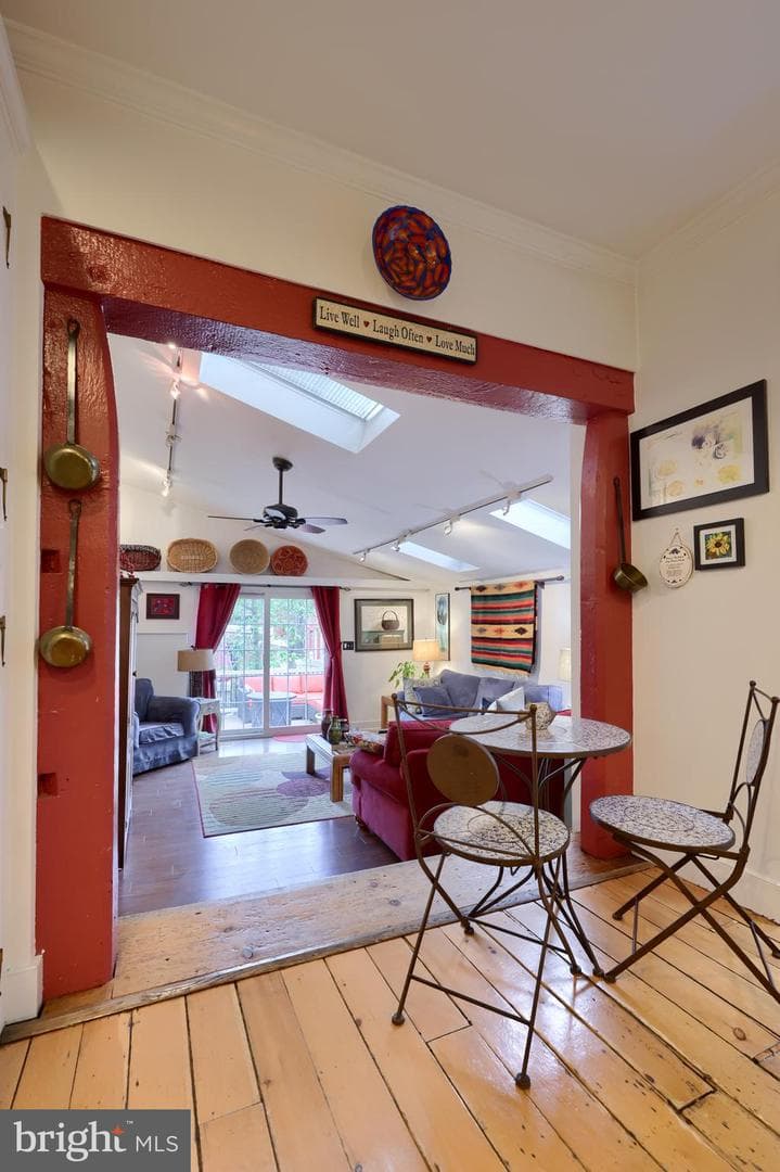 227 N Mulberry Street photo 28