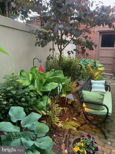 227 N Mulberry Street photo 60