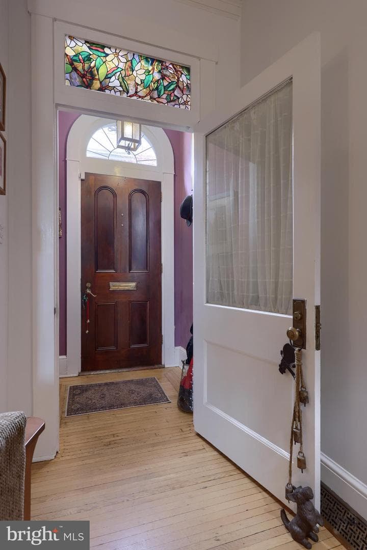 227 N Mulberry Street photo 8