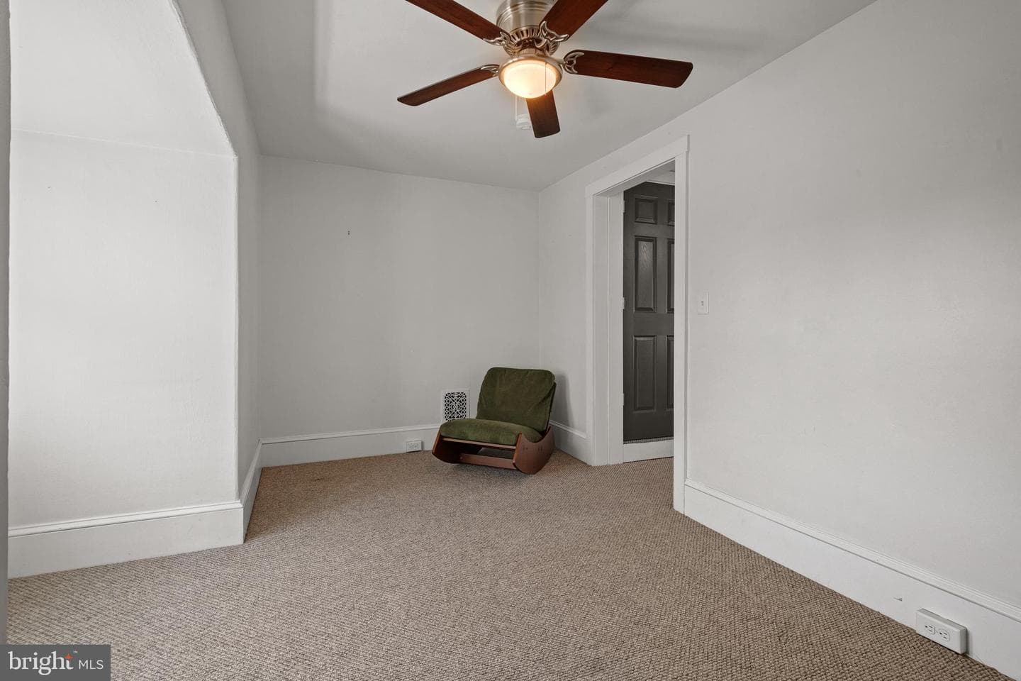 345 E Ross Street photo 34