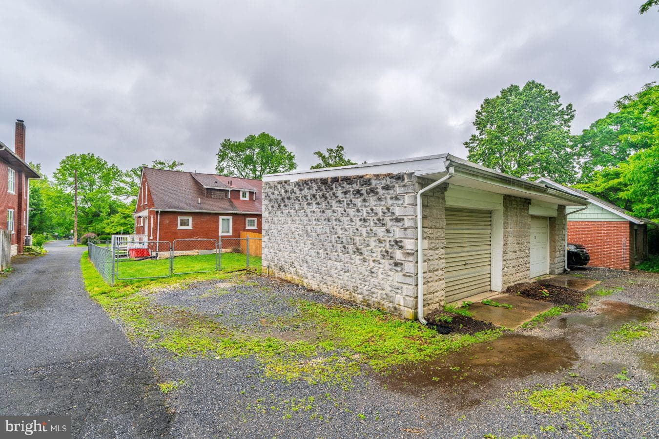 241 Atkins Avenue photo 10