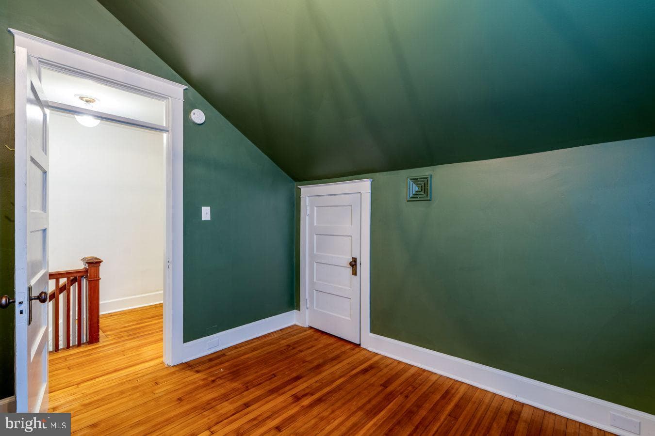 241 Atkins Avenue photo 32