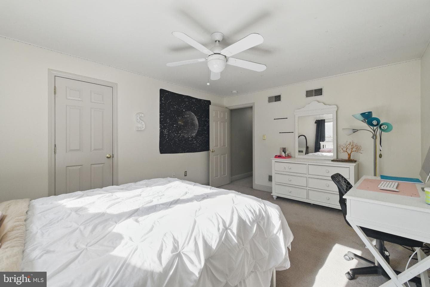 1396 John Adams Drive photo 24