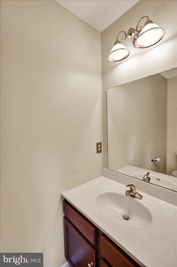 345 Alexandria Court photo 13