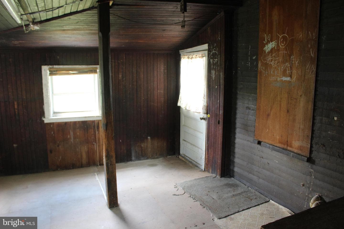 527 W Market Street photo 11